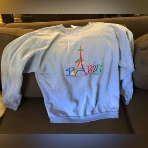 Vintage 90’s or 2000’s light blue Paris vintage sweatshirt size M/L